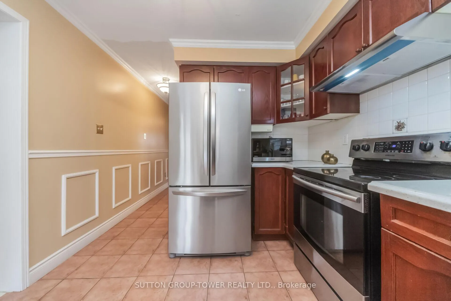 Photo 14 of 3 Arthurs Crescent, Brampton, Fletcher's West — HOMEH