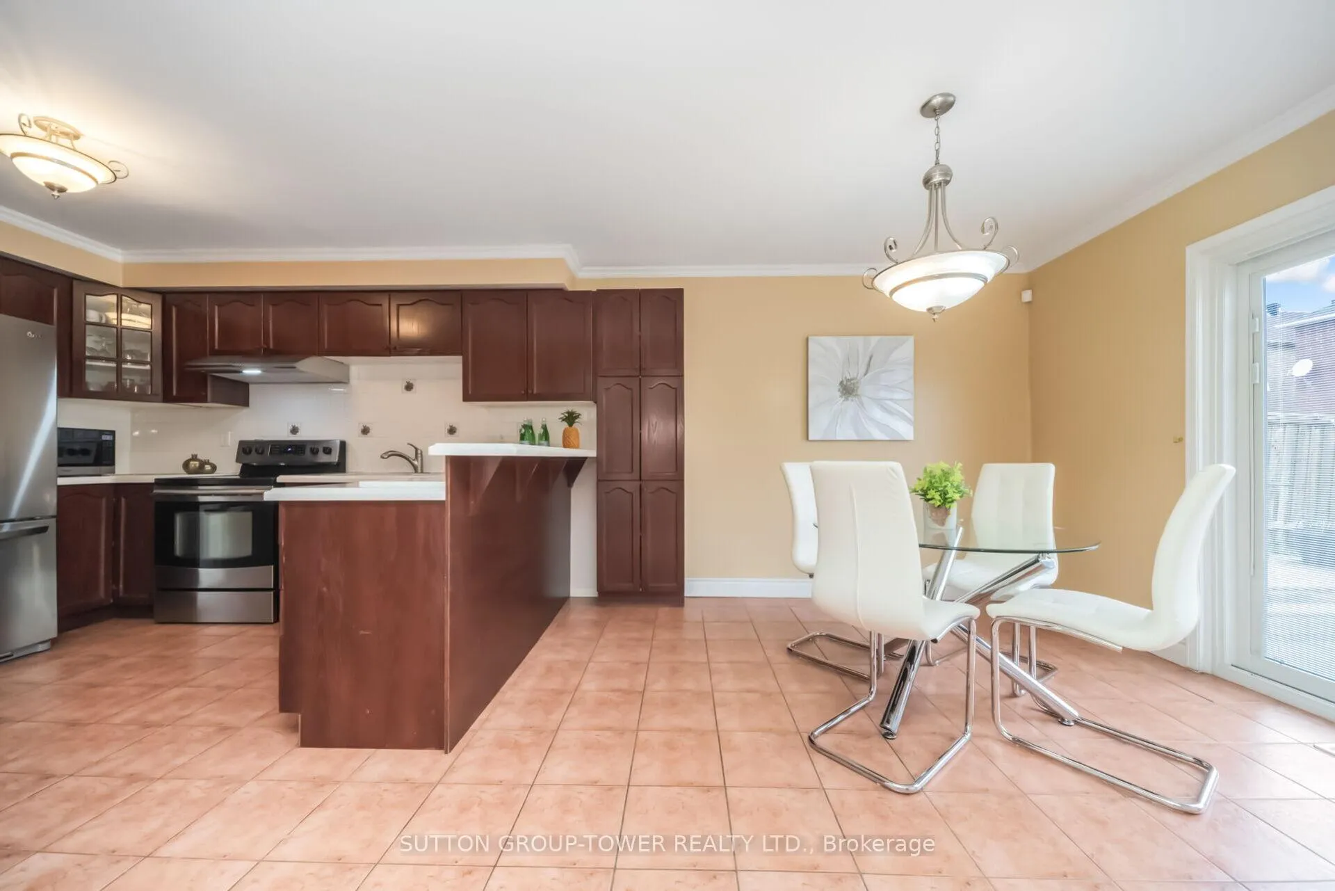 Photo 17 of 3 Arthurs Crescent, Brampton, Fletcher's West — HOMEH