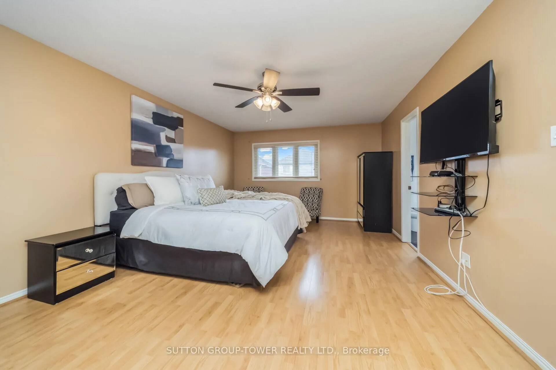 Photo 27 of 3 Arthurs Crescent, Brampton, Fletcher's West — HOMEH
