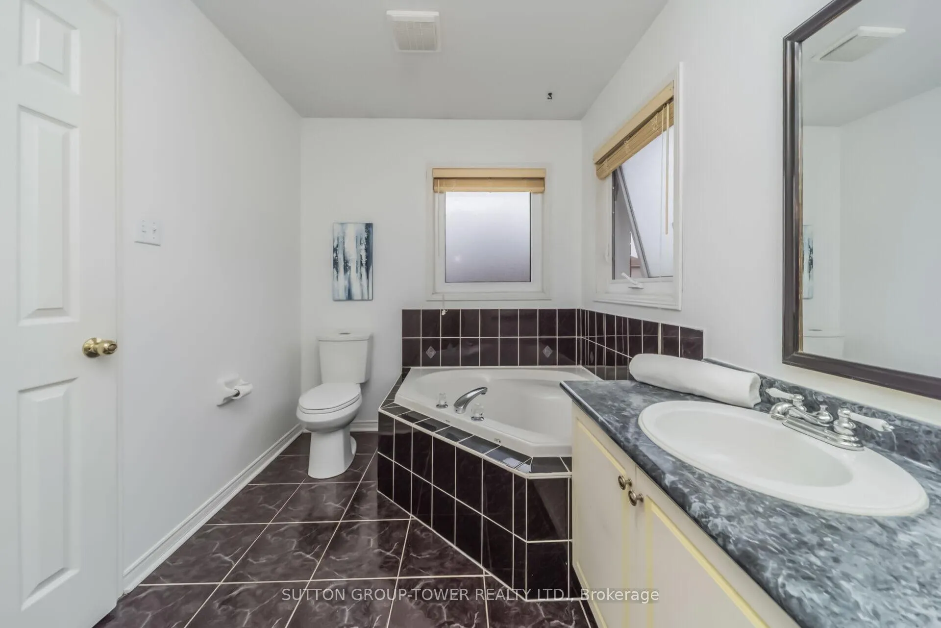 Photo 31 of 3 Arthurs Crescent, Brampton, Fletcher's West — HOMEH