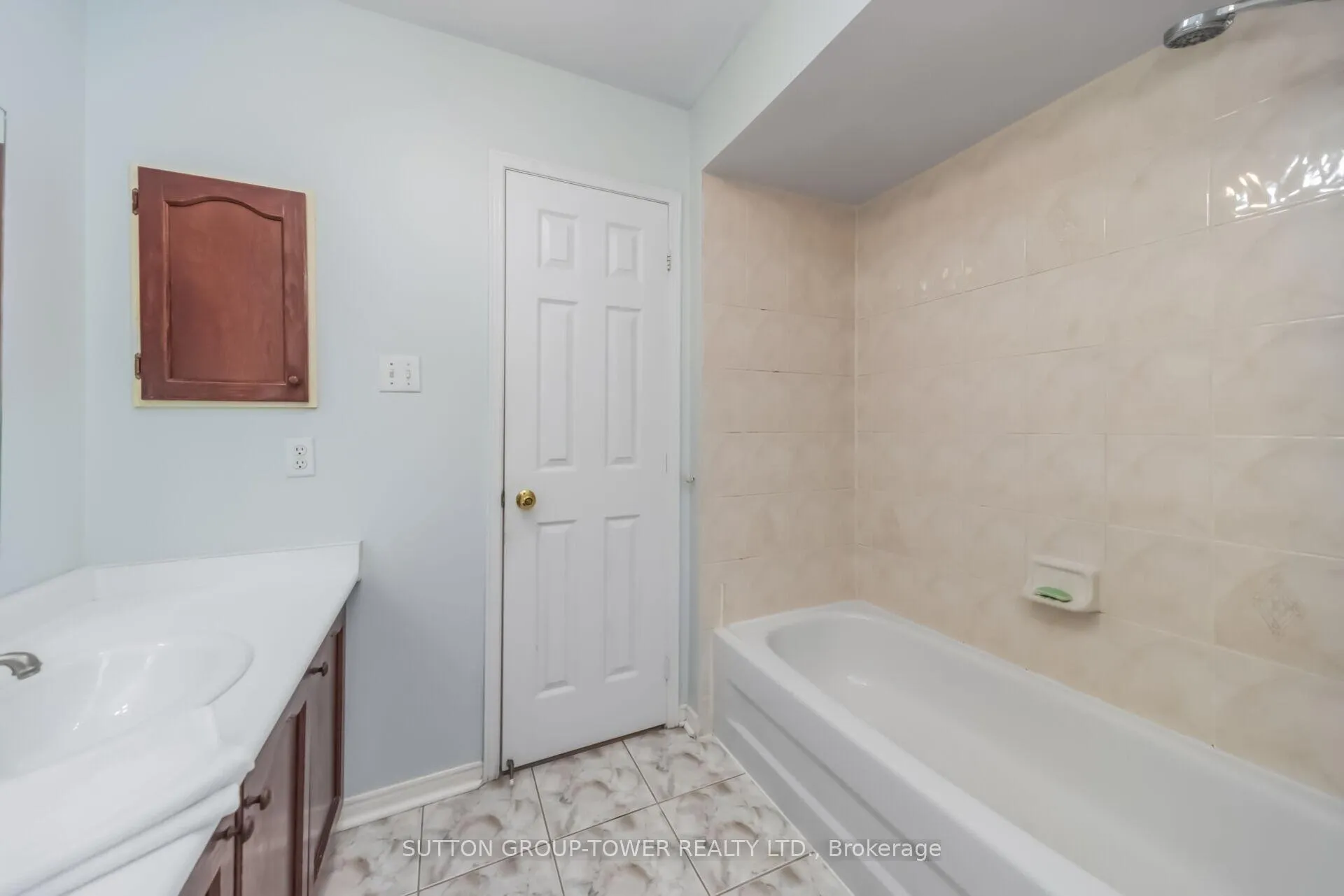 Photo 35 of 3 Arthurs Crescent, Brampton, Fletcher's West — HOMEH