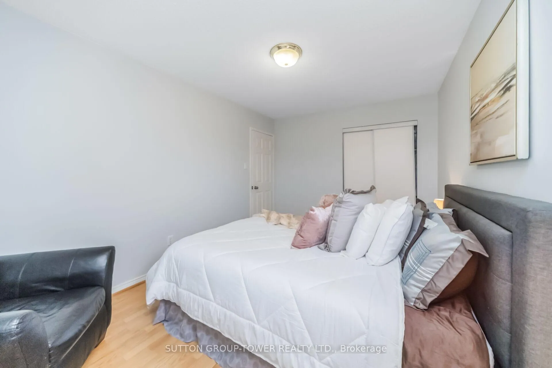 Photo 38 of 3 Arthurs Crescent, Brampton, Fletcher's West — HOMEH