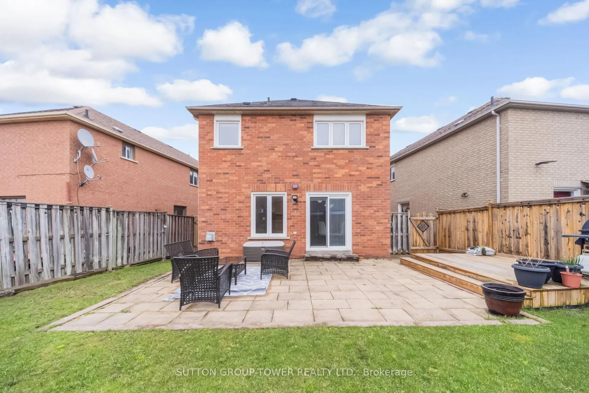 Photo 46 of 3 Arthurs Crescent, Brampton, Fletcher's West — HOMEH