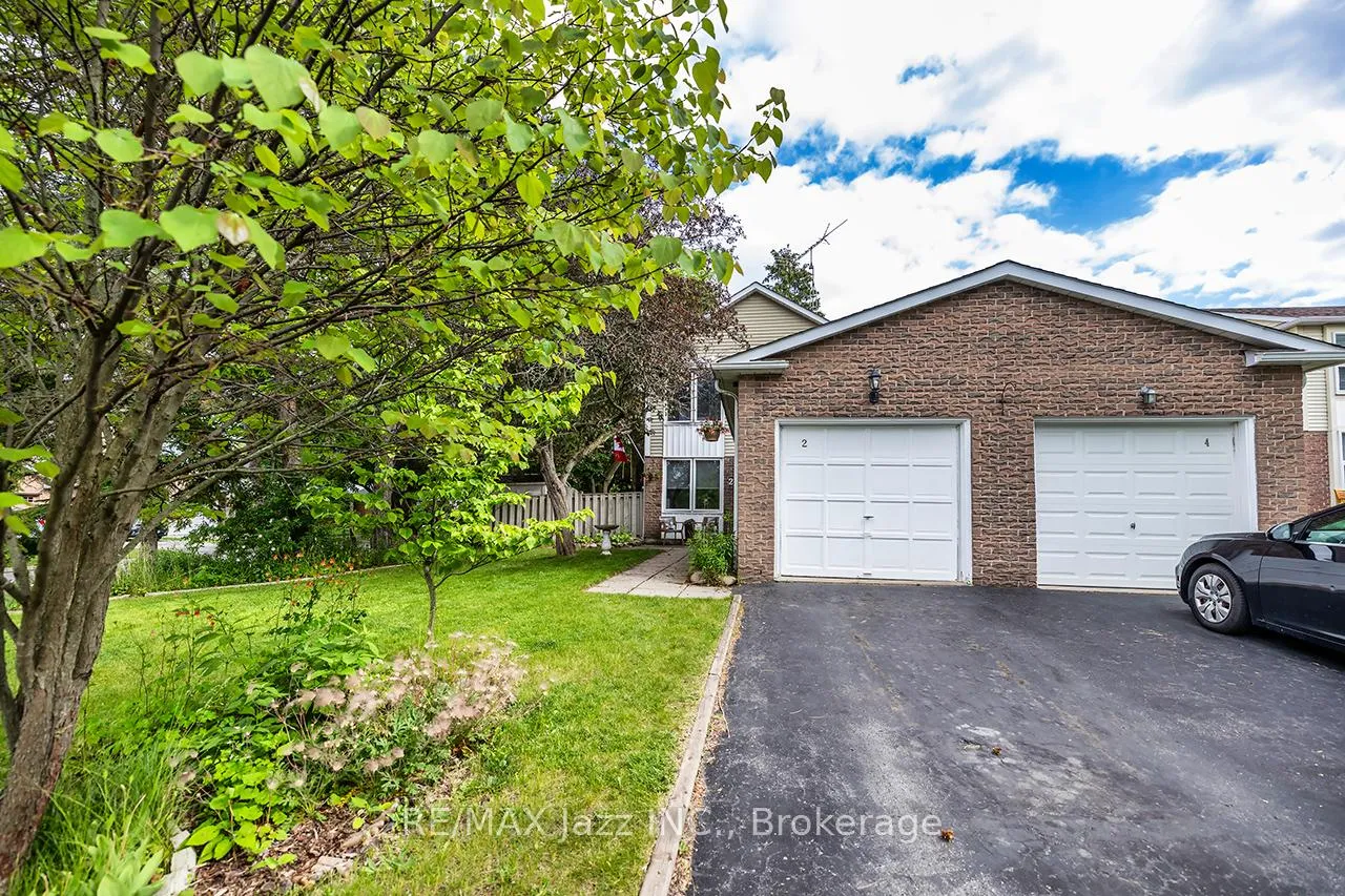Photo 2 of 2 Barrow Court, Whitby, Lynde Creek — HOMEH