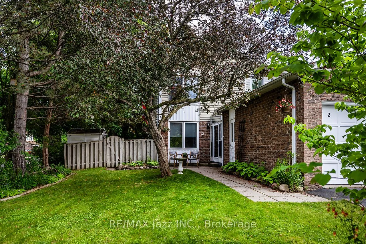 Photo 3 of 2 Barrow Court, Whitby, Lynde Creek — HOMEH