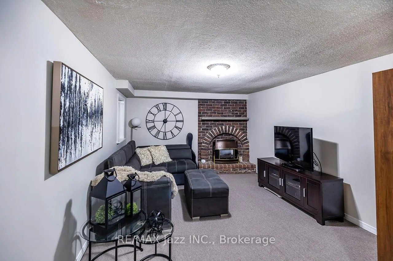 Photo 30 of 2 Barrow Court, Whitby, Lynde Creek — HOMEH