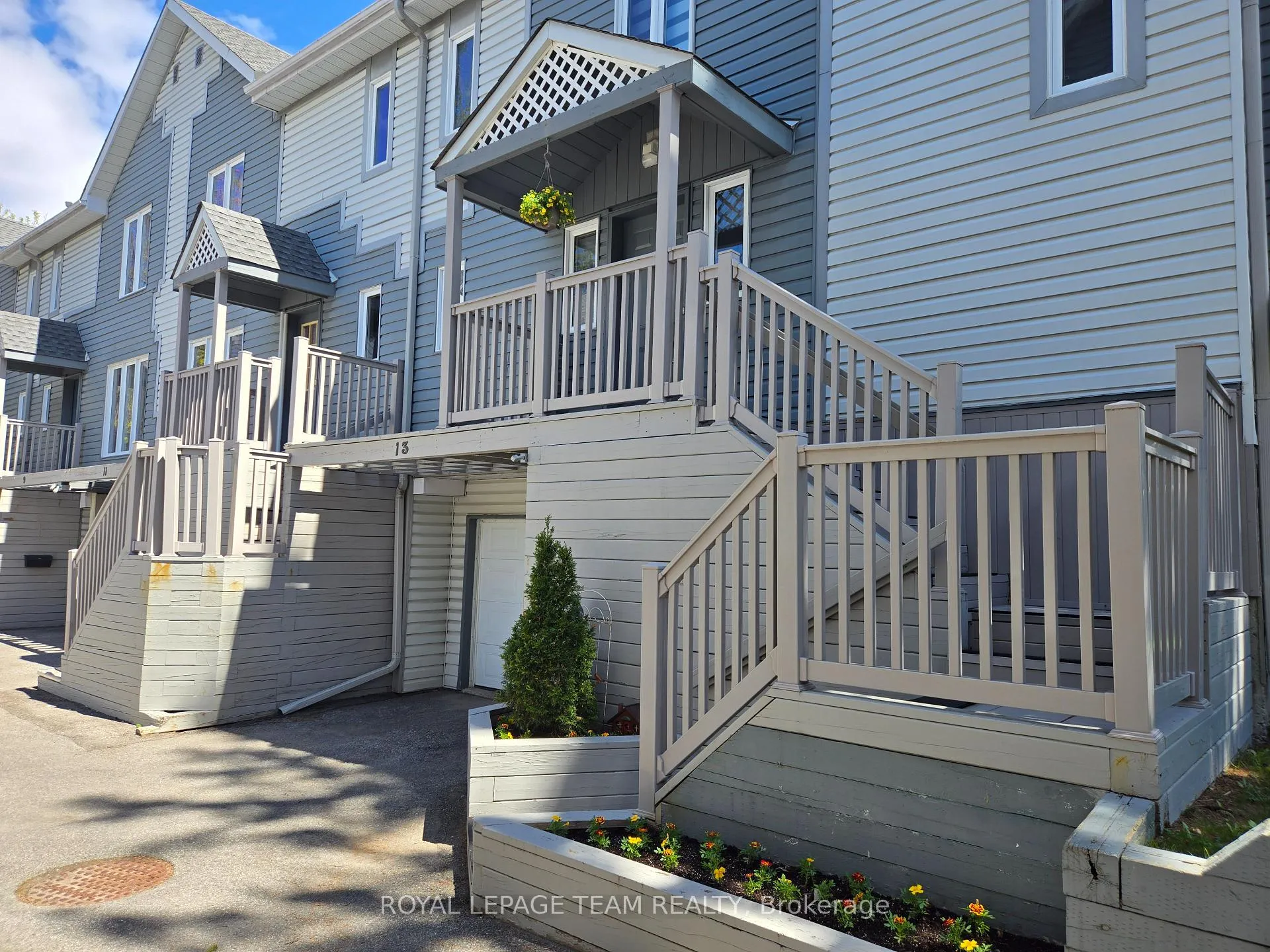Photo 1 of Unit 13, 817 High Street, Ottawa, Britannia Heights — HOMEH