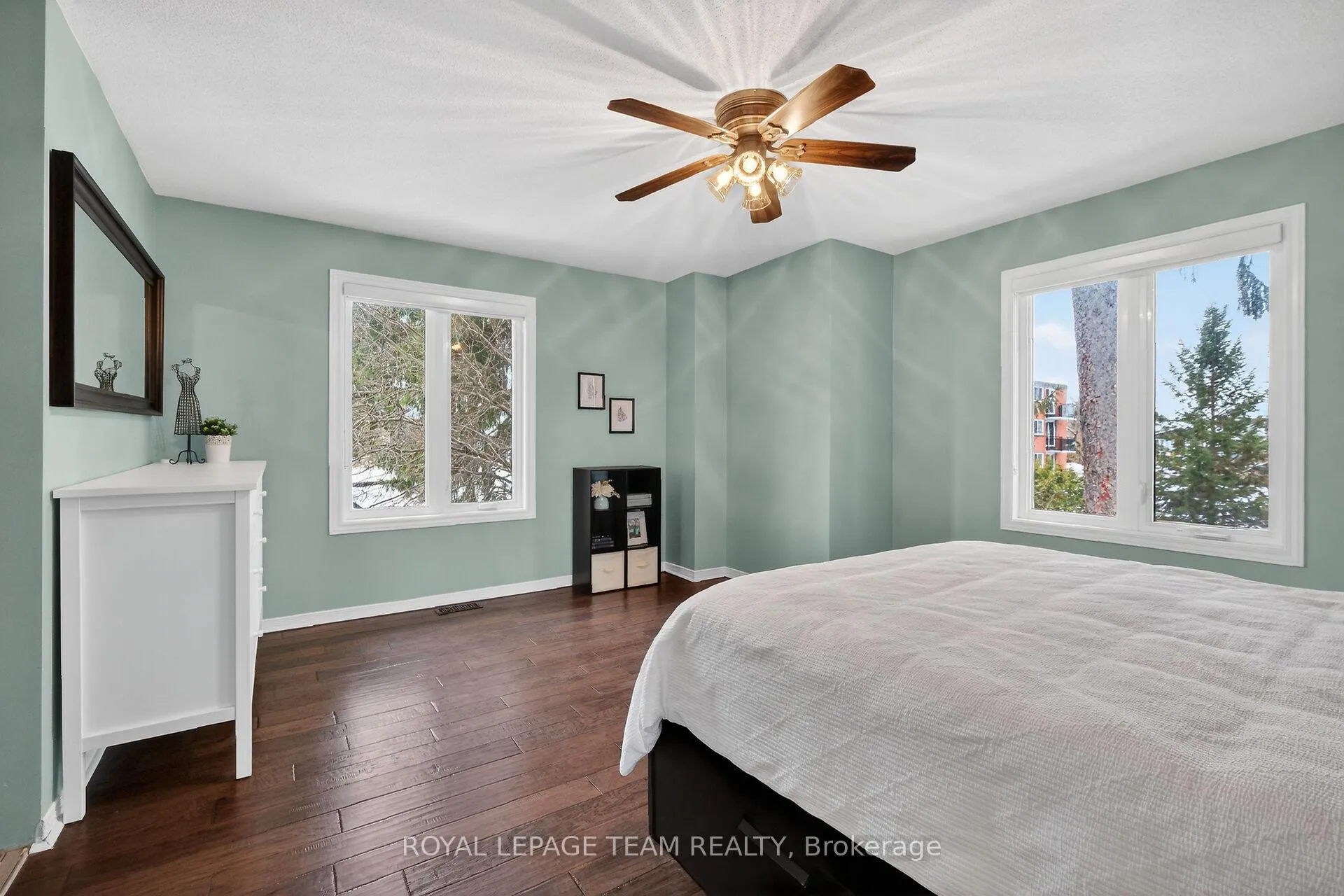 Photo 17 of Unit 13, 817 High Street, Ottawa, Britannia Heights — HOMEH