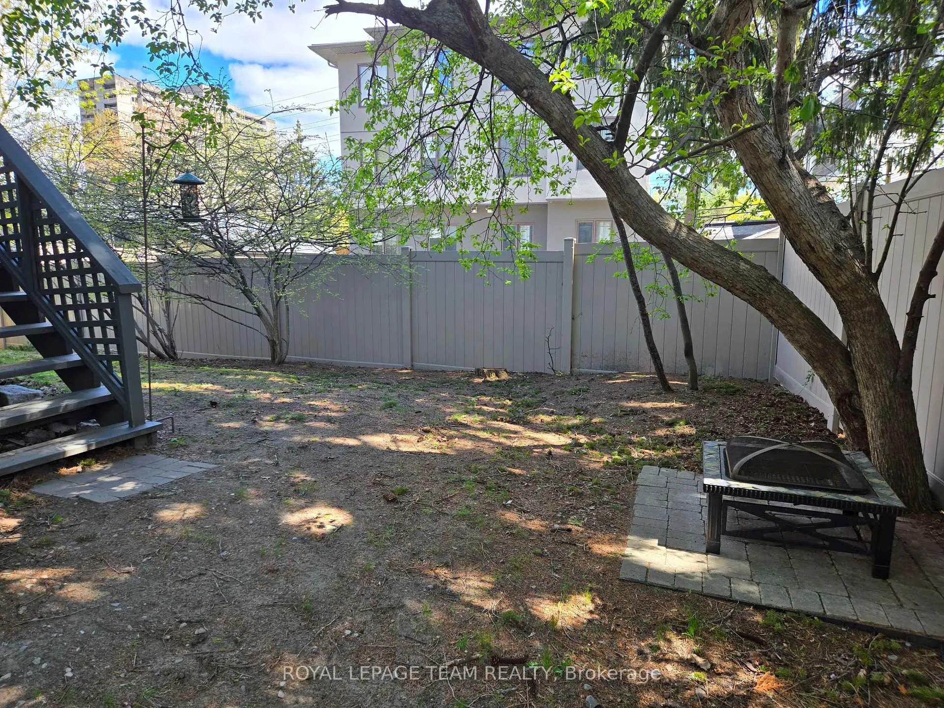 Photo 31 of Unit 13, 817 High Street, Ottawa, Britannia Heights — HOMEH