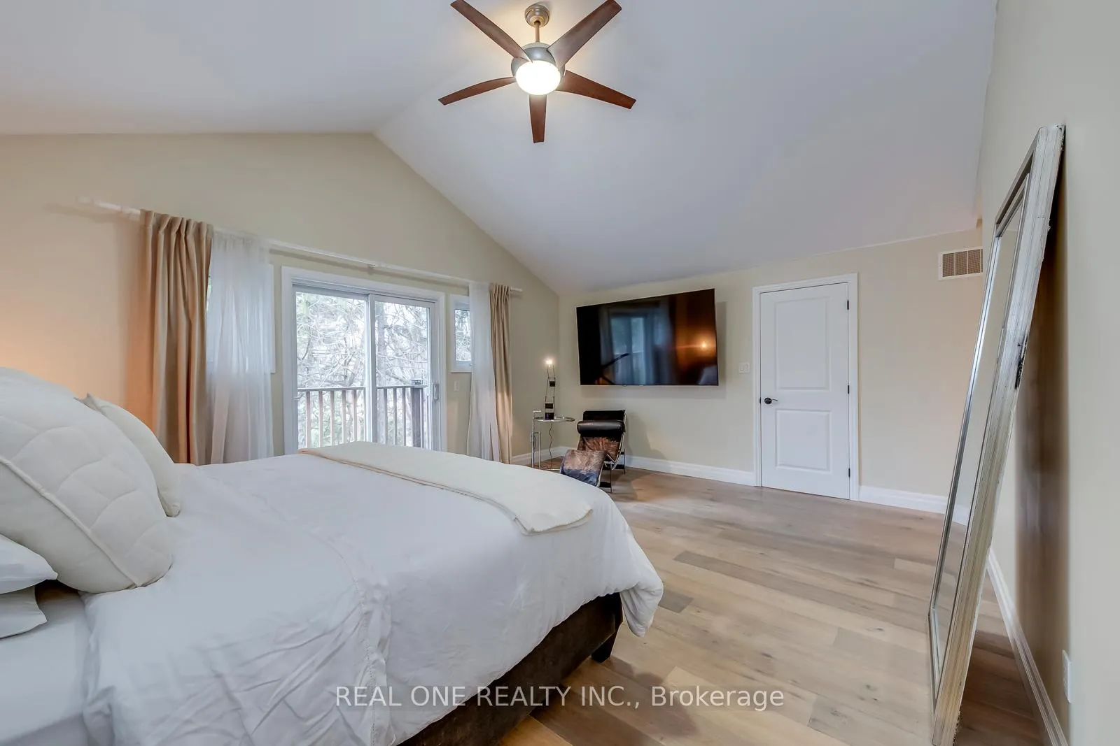 Photo 20 of 179 Shanley Terrace, Oakville, West — HOMEH