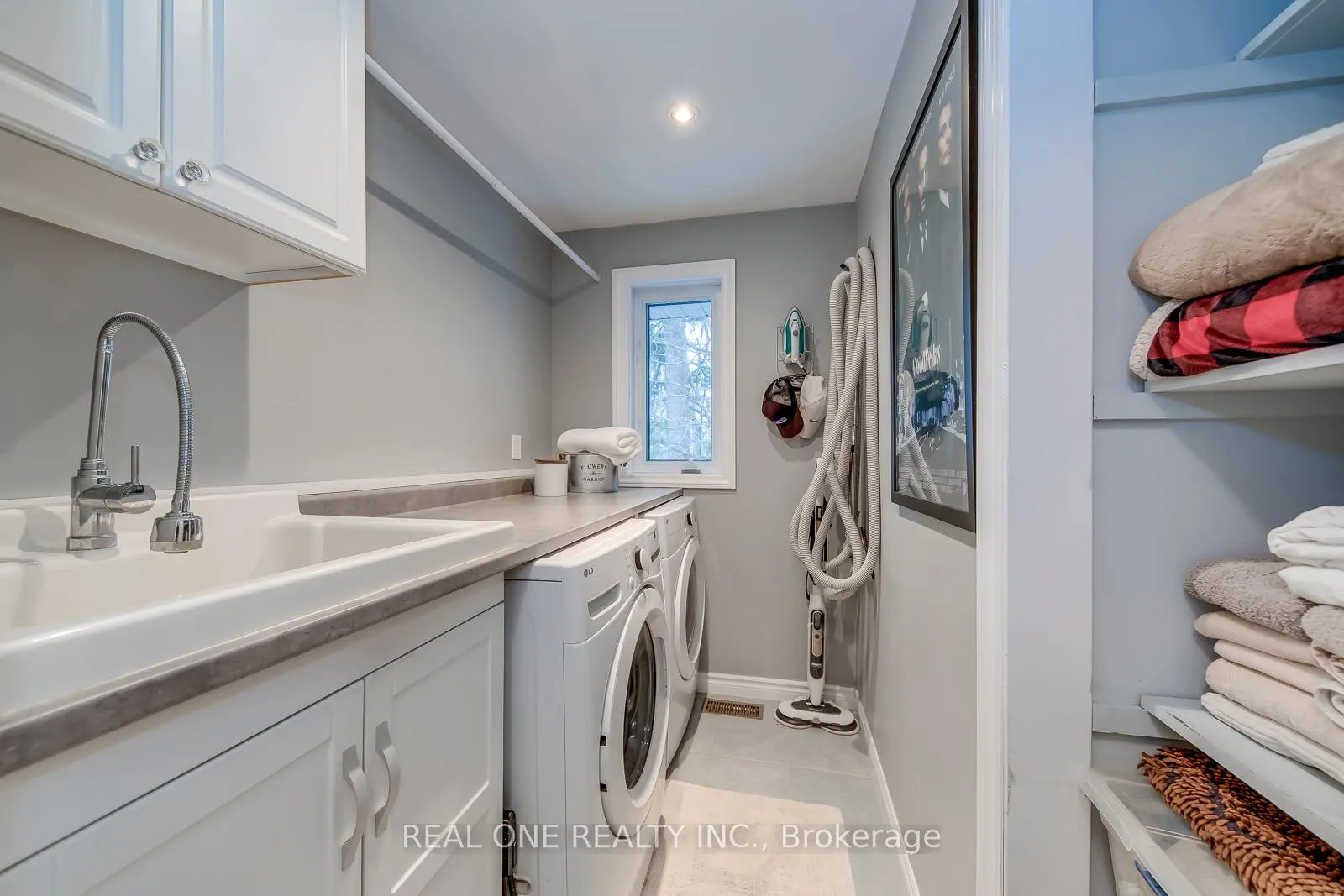Photo 29 of 179 Shanley Terrace, Oakville, West — HOMEH