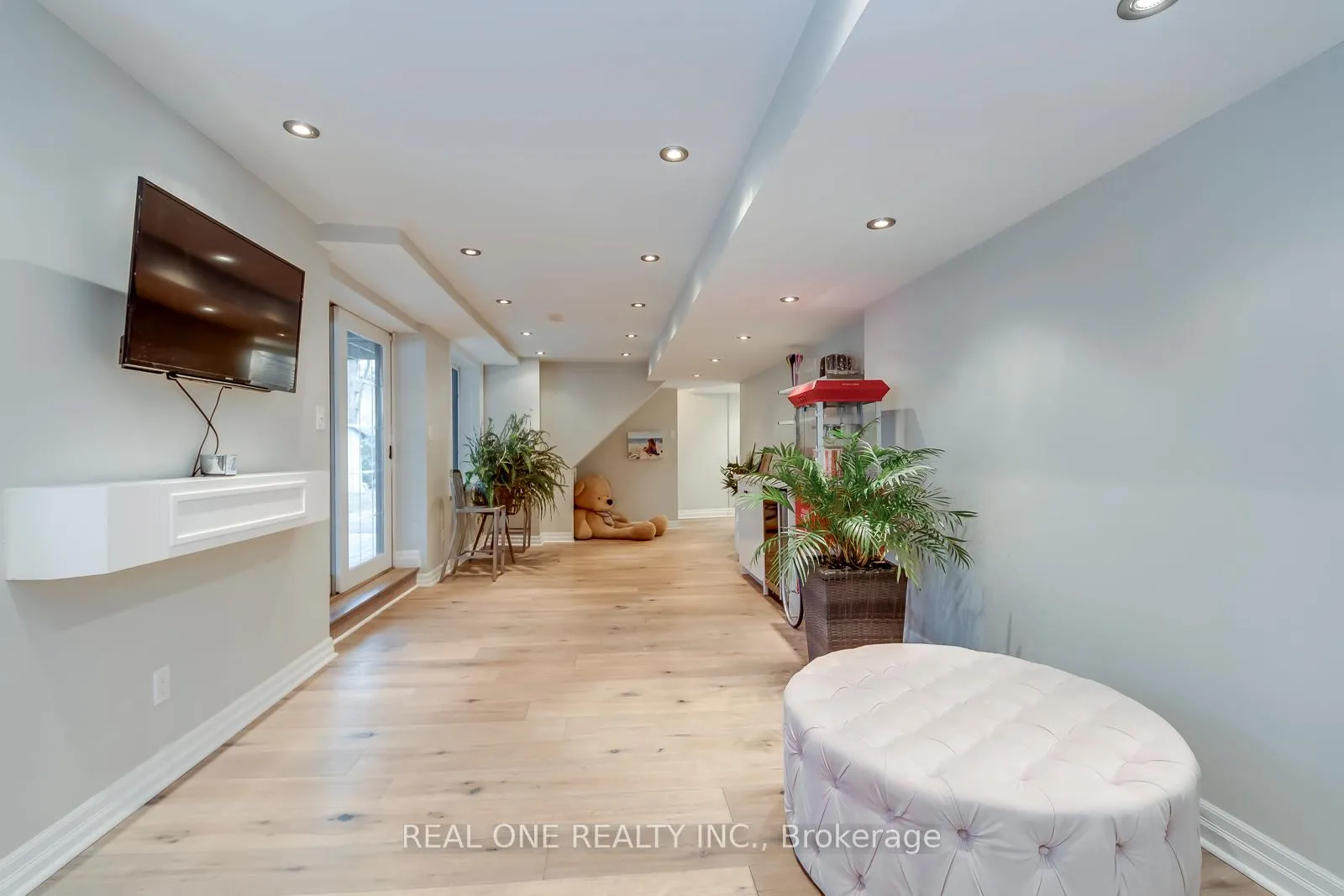 Photo 32 of 179 Shanley Terrace, Oakville, West — HOMEH