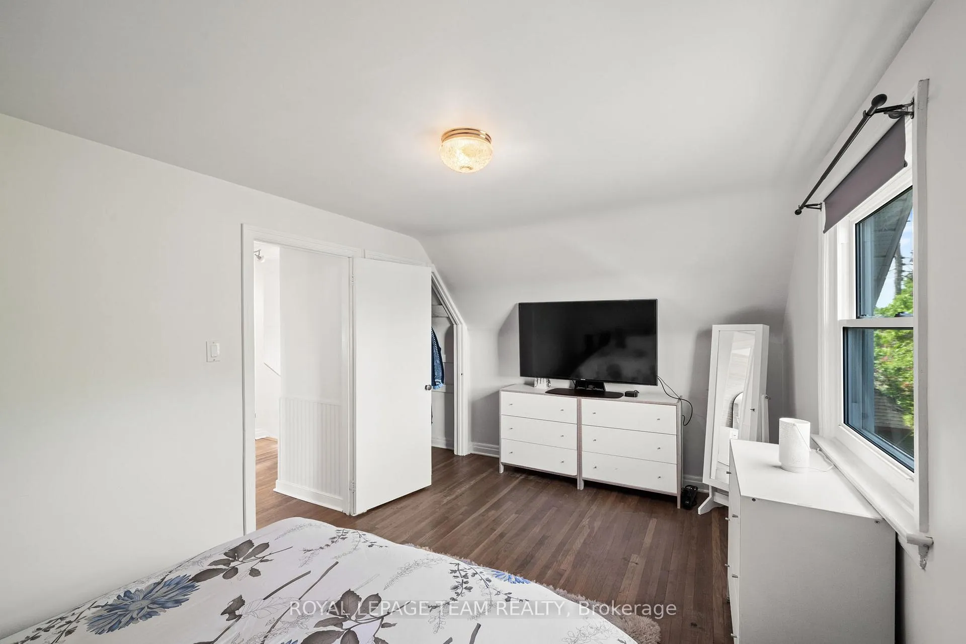 Photo 24 of 1386 Randall Avenue, Ottawa, Alta Vista — HOMEH