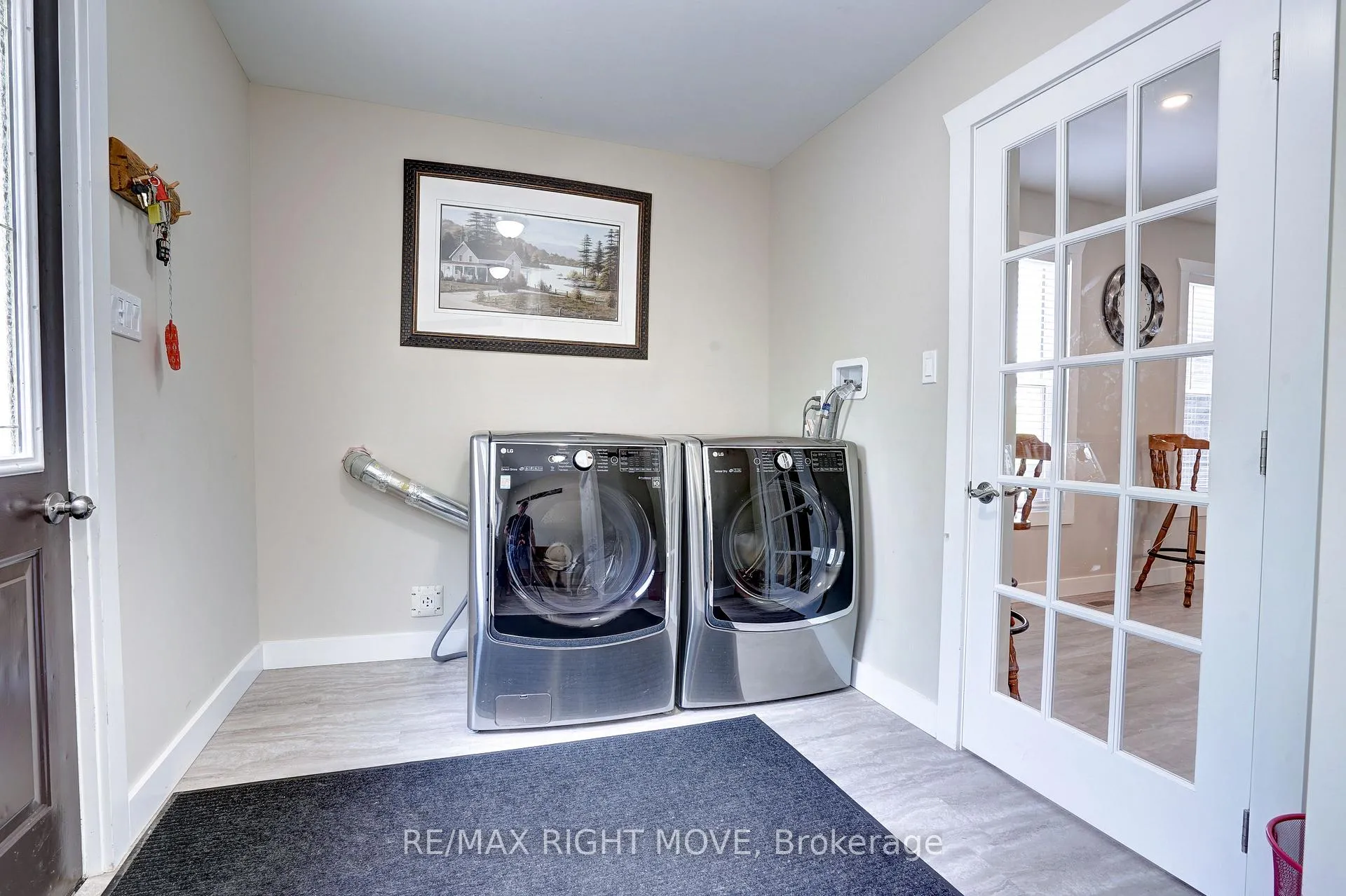 Photo 16 of 209 Atherley Road, Orillia — HOMEH