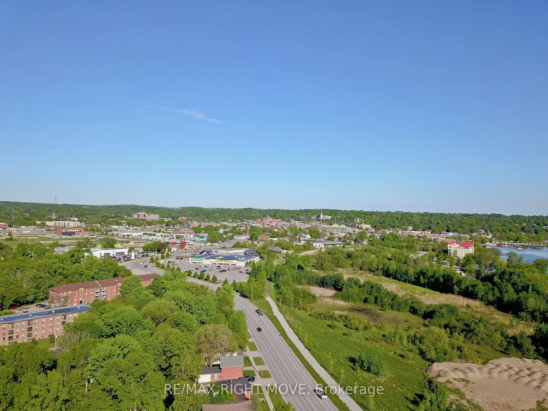 Photo 28 of 209 Atherley Road, Orillia — HOMEH