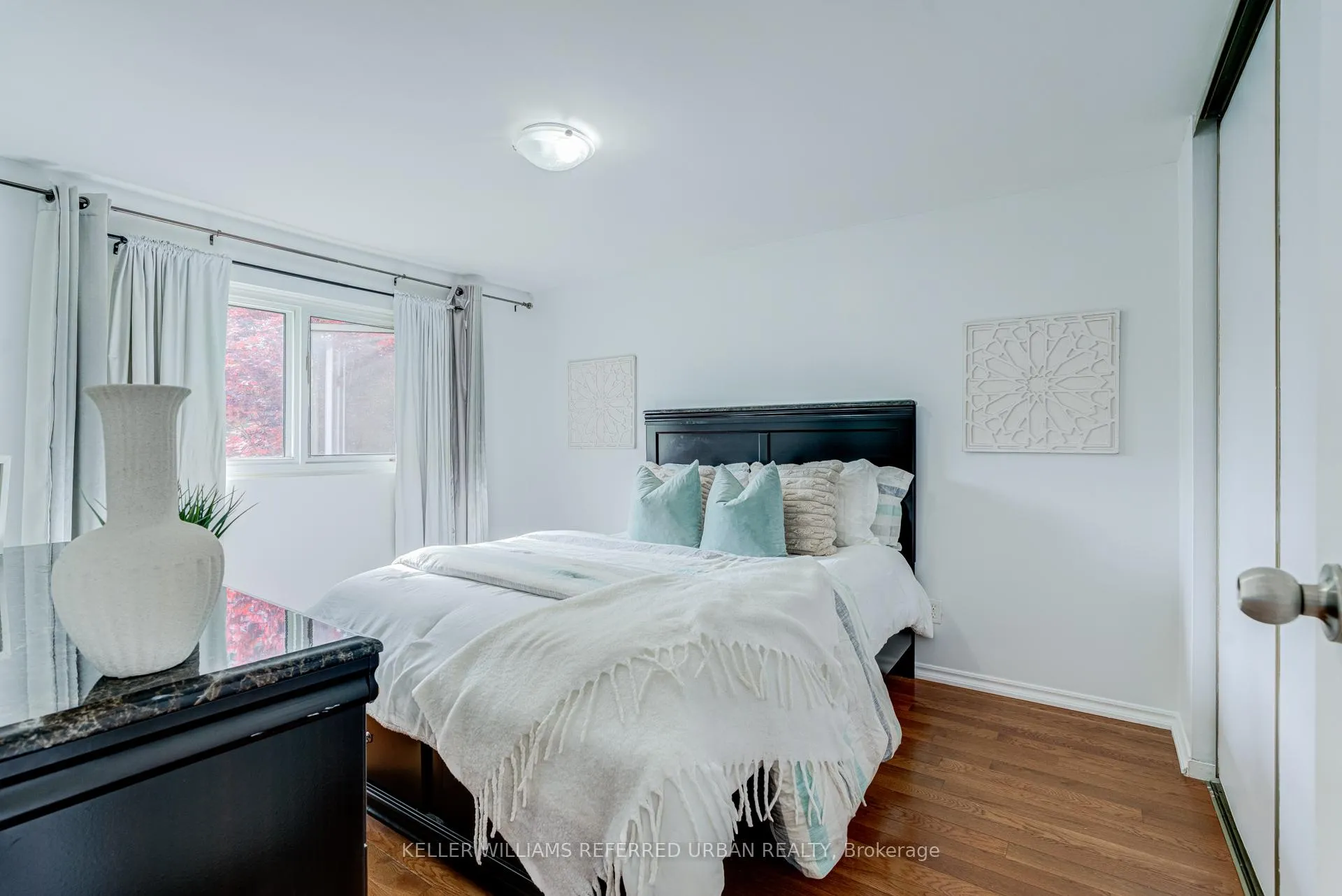 Photo 15 of 874 Finley Avenue, Ajax, South West — HOMEH