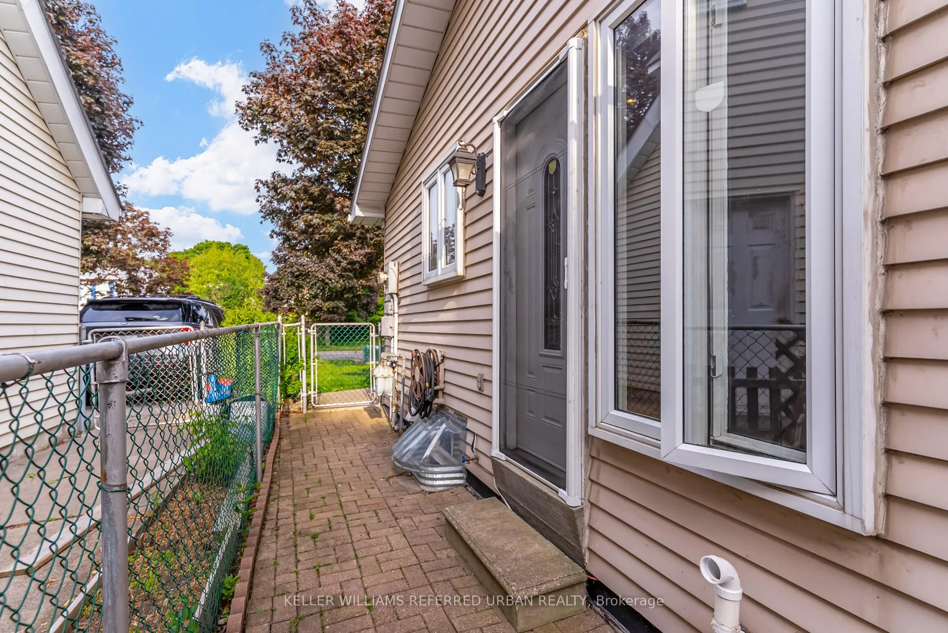 Photo 37 of 874 Finley Avenue, Ajax, South West — HOMEH