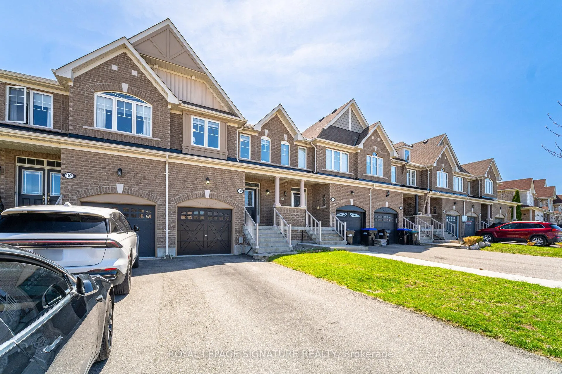 Photo 2 of 105 Mcgahey Street, New Tecumseth, Tottenham — HOMEH