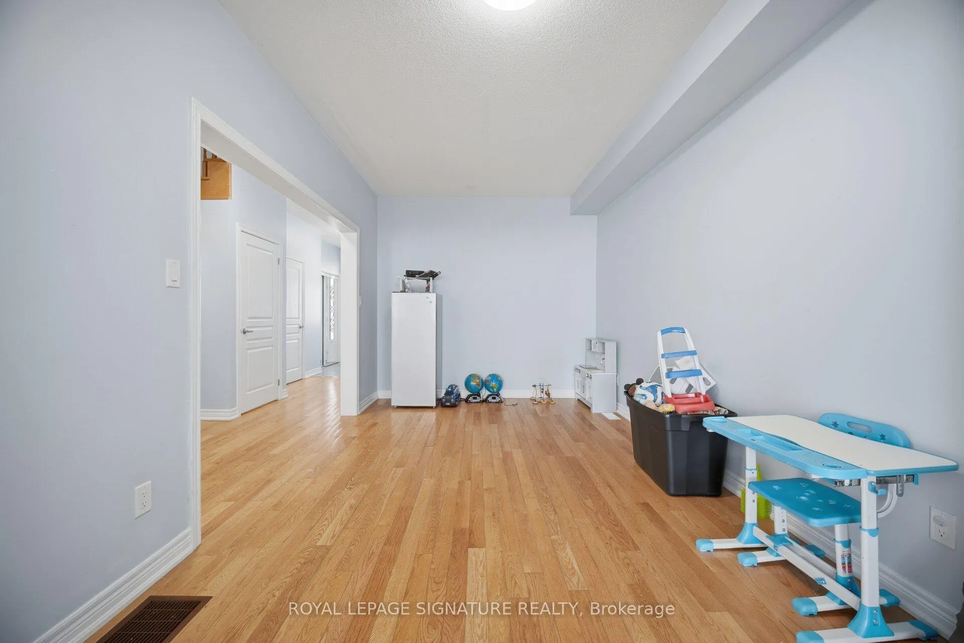 Photo 6 of 105 Mcgahey Street, New Tecumseth, Tottenham — HOMEH