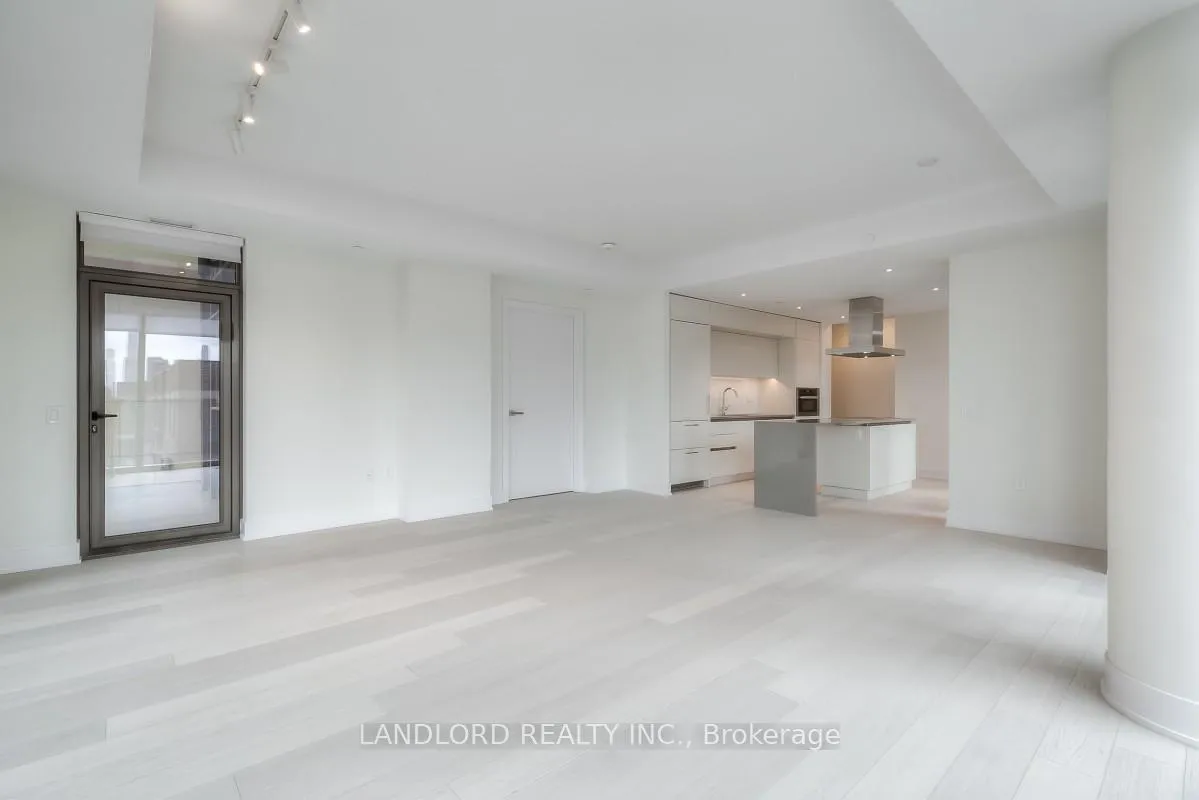 Photo 5 of Unit 304, 6 Jackes Avenue, Toronto, Rosedale-Moore Park — HOMEH
