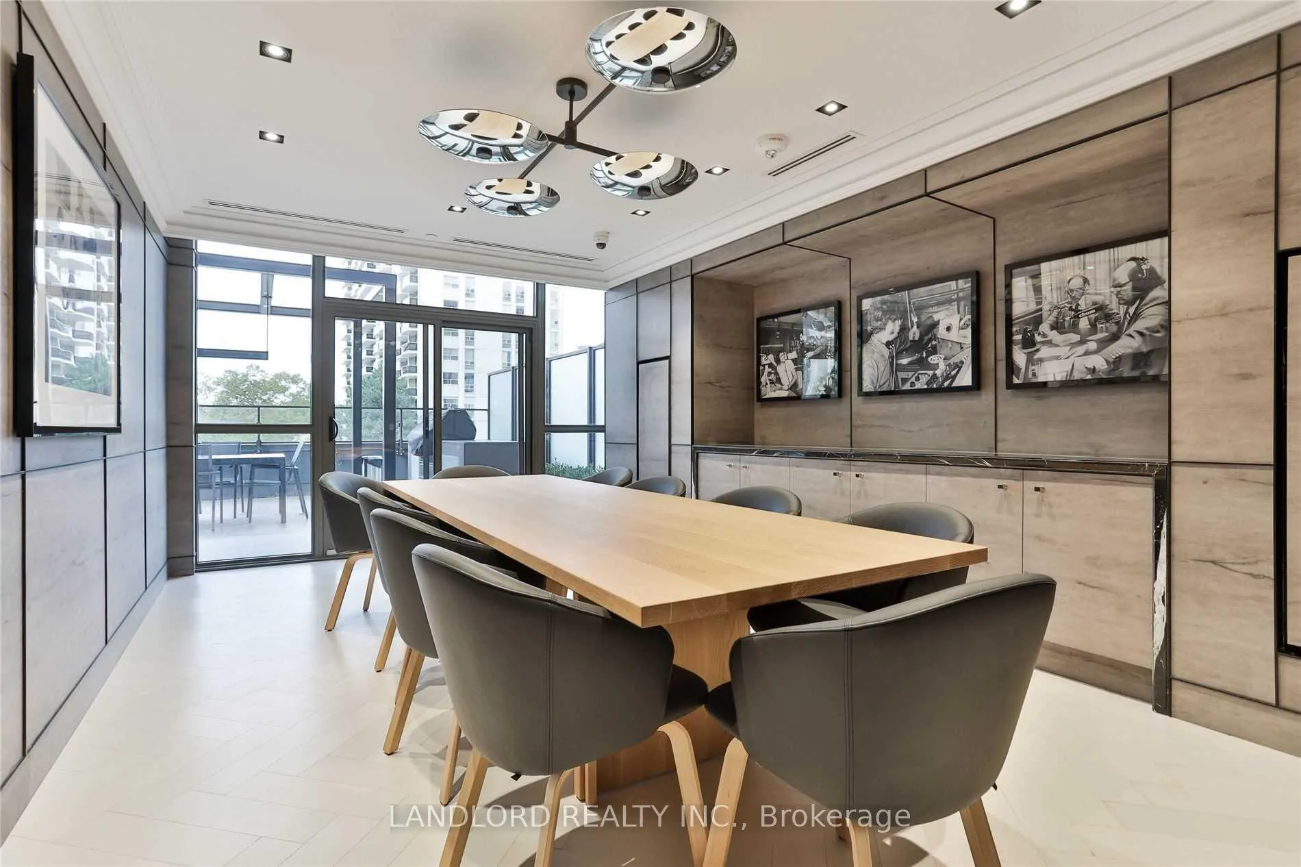 Photo 22 of Unit 304, 6 Jackes Avenue, Toronto, Rosedale-Moore Park — HOMEH