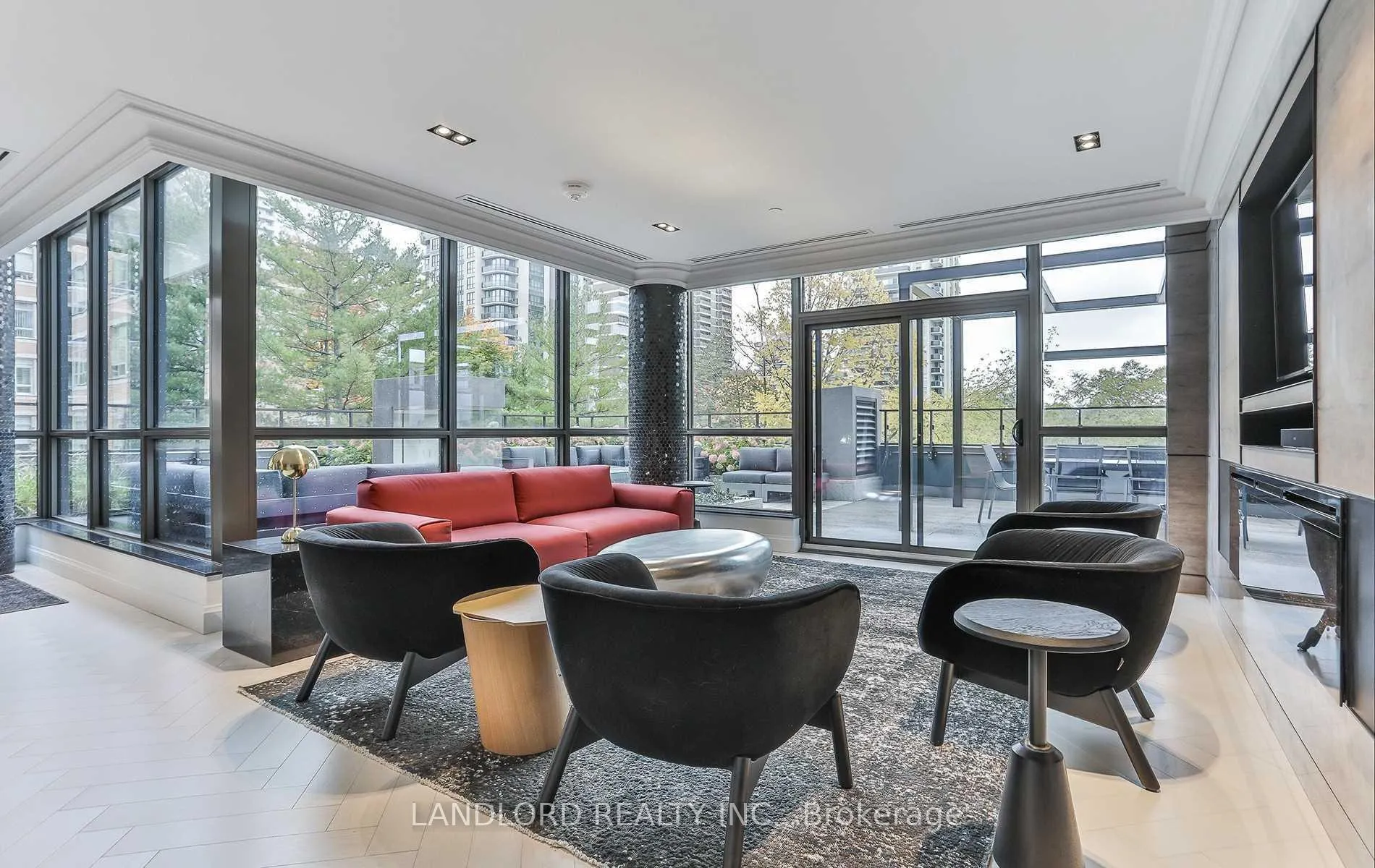 Photo 23 of Unit 304, 6 Jackes Avenue, Toronto, Rosedale-Moore Park — HOMEH