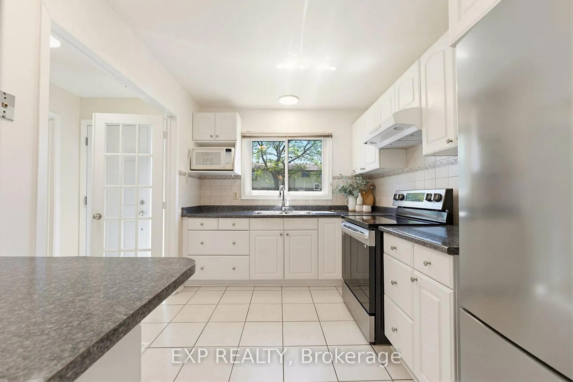 Photo 7 of Unit A, 10 Fieldgate Drive, Ottawa, Barrhaven - Knollsbrook — HOMEH