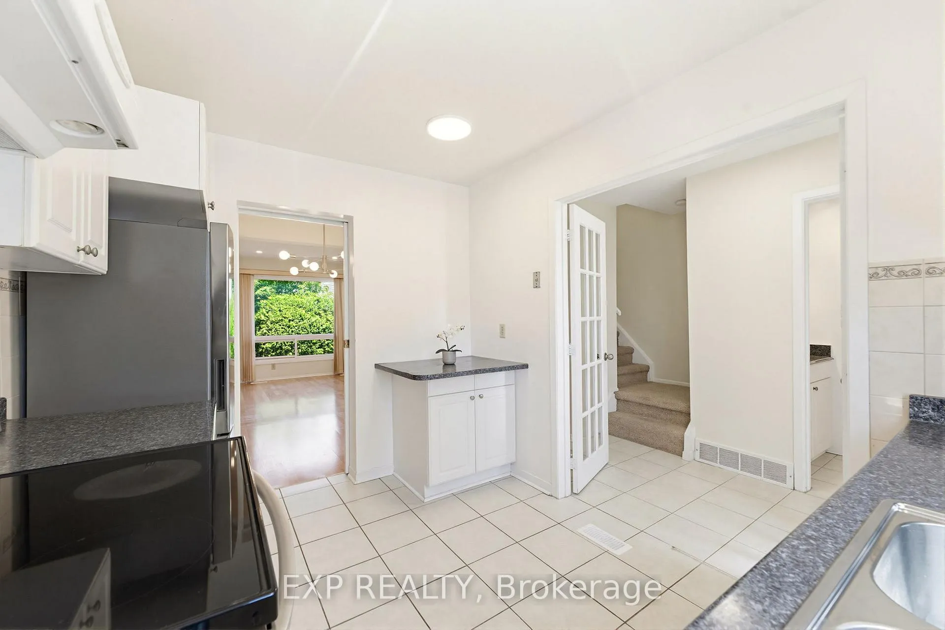 Photo 9 of Unit A, 10 Fieldgate Drive, Ottawa, Barrhaven - Knollsbrook — HOMEH