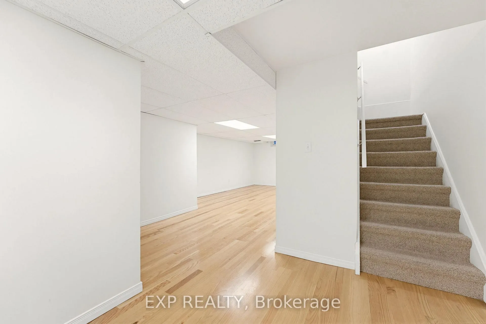 Photo 23 of Unit A, 10 Fieldgate Drive, Ottawa, Barrhaven - Knollsbrook — HOMEH