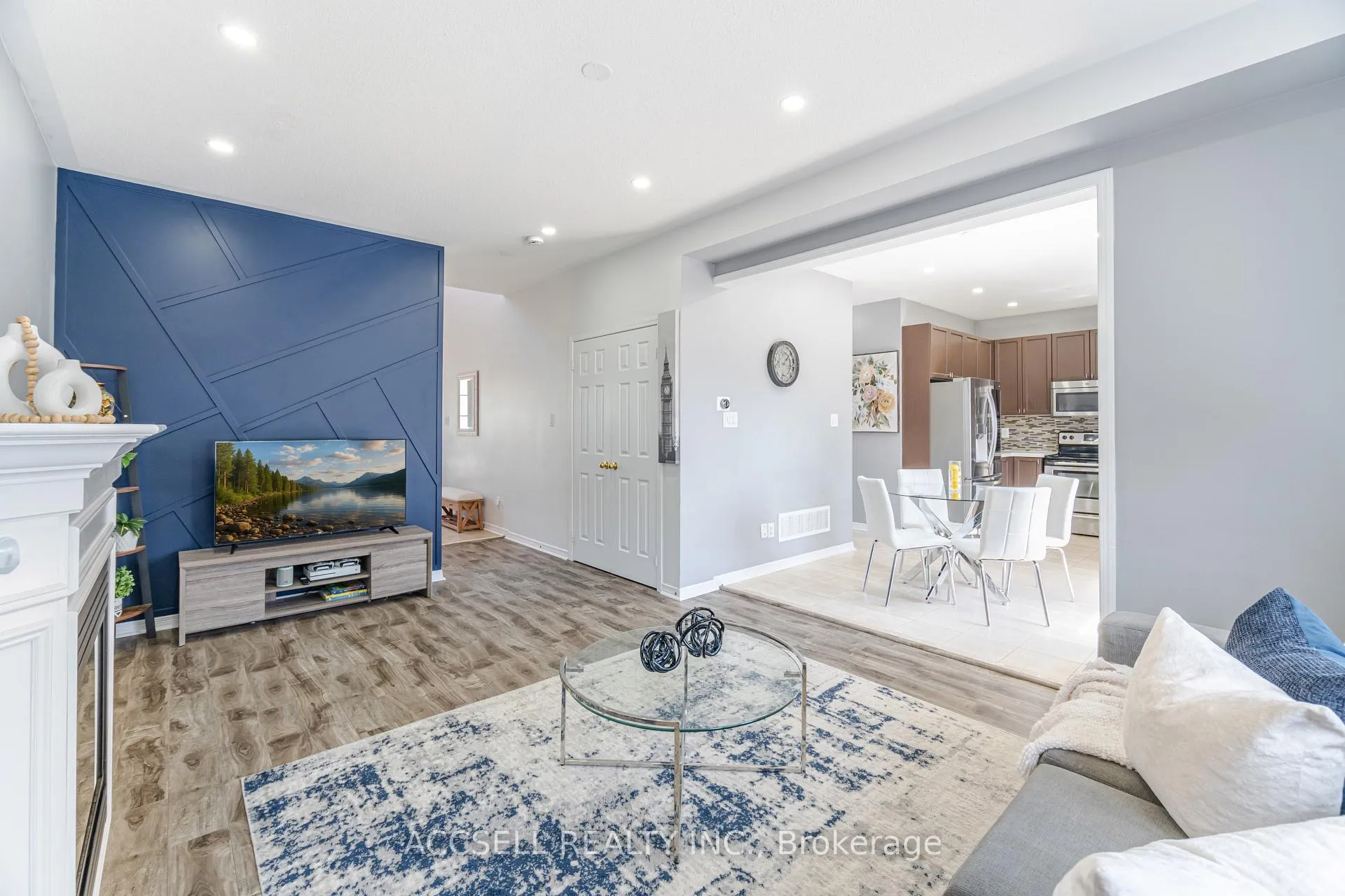 Photo 18 of 79 Lobb Court, Clarington, Bowmanville — HOMEH