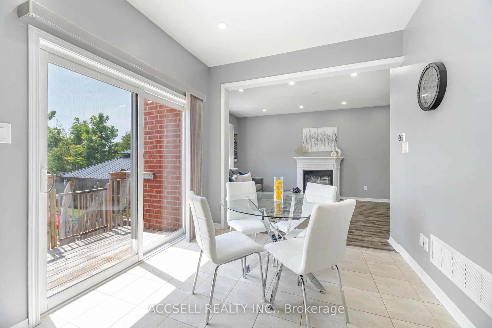 Photo 19 of 79 Lobb Court, Clarington, Bowmanville — HOMEH