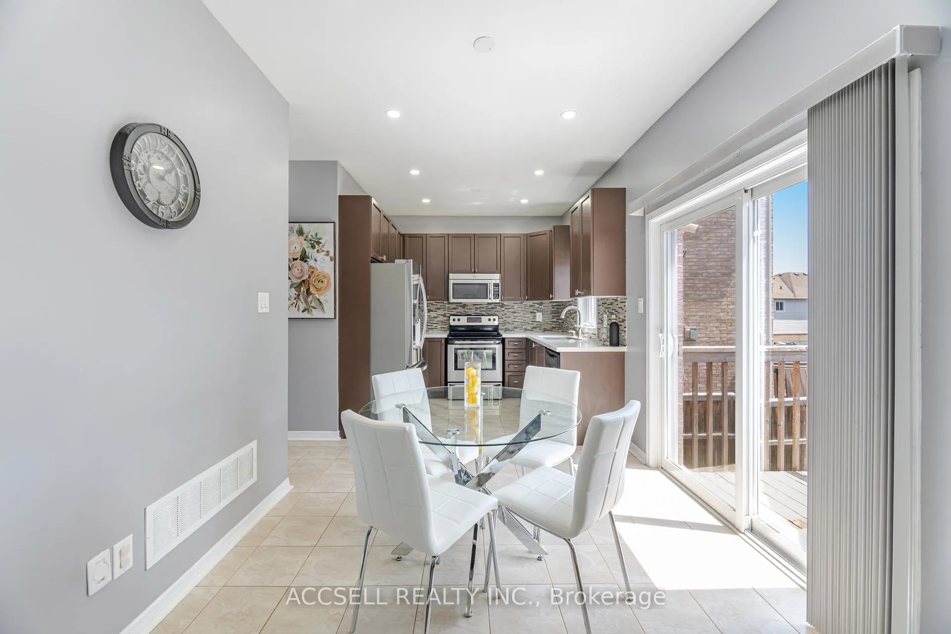 Photo 21 of 79 Lobb Court, Clarington, Bowmanville — HOMEH