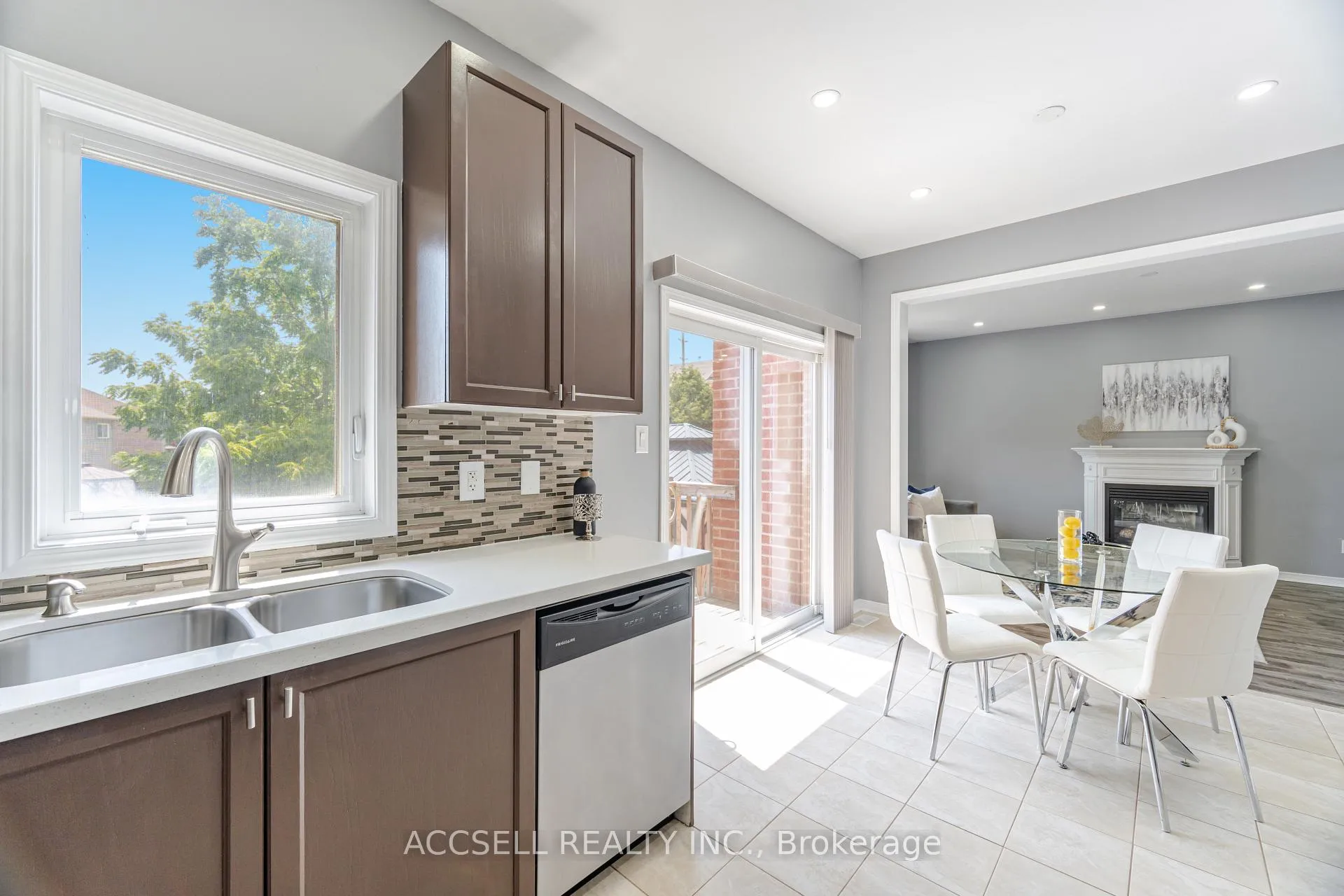 Photo 27 of 79 Lobb Court, Clarington, Bowmanville — HOMEH