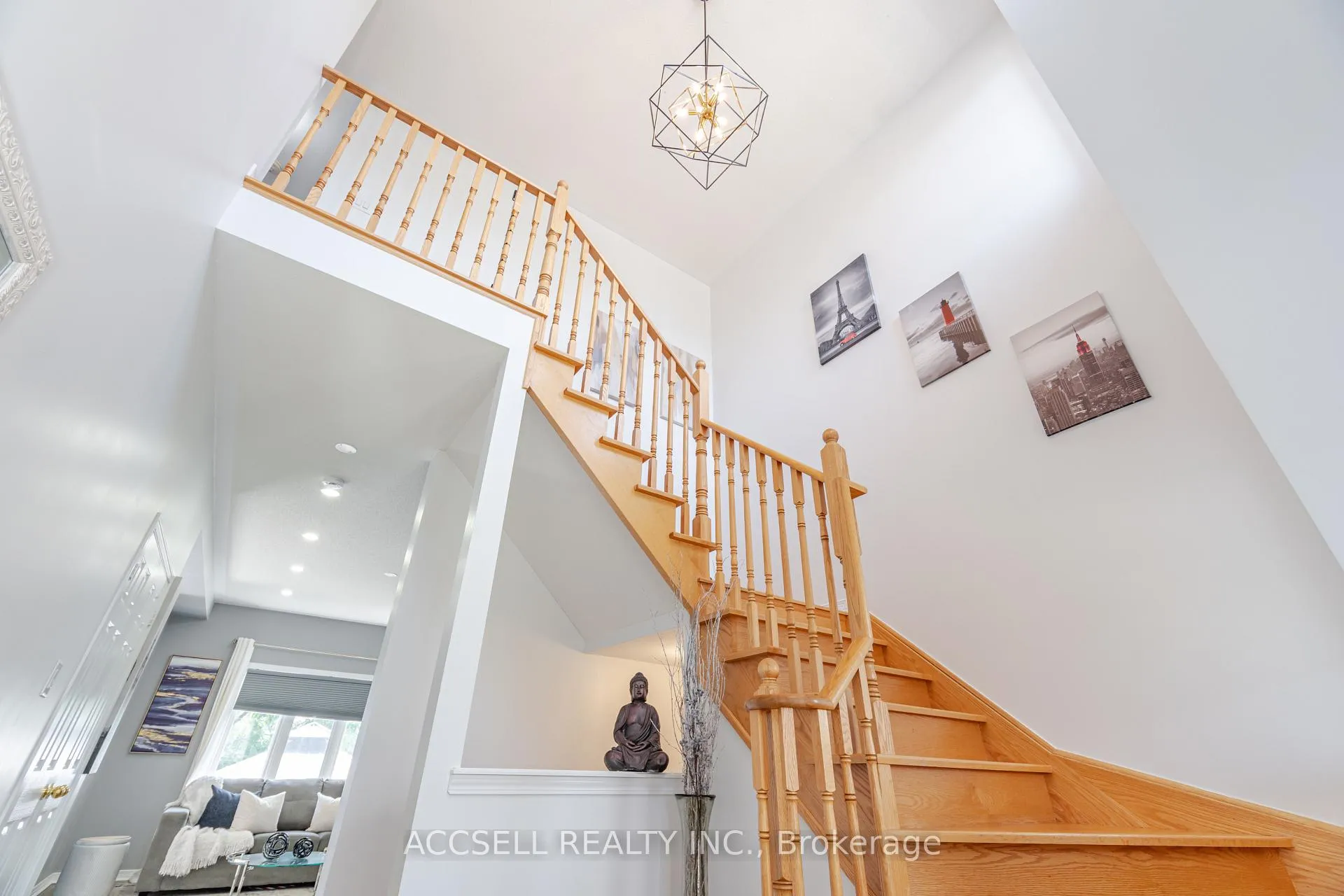 Photo 37 of 79 Lobb Court, Clarington, Bowmanville — HOMEH
