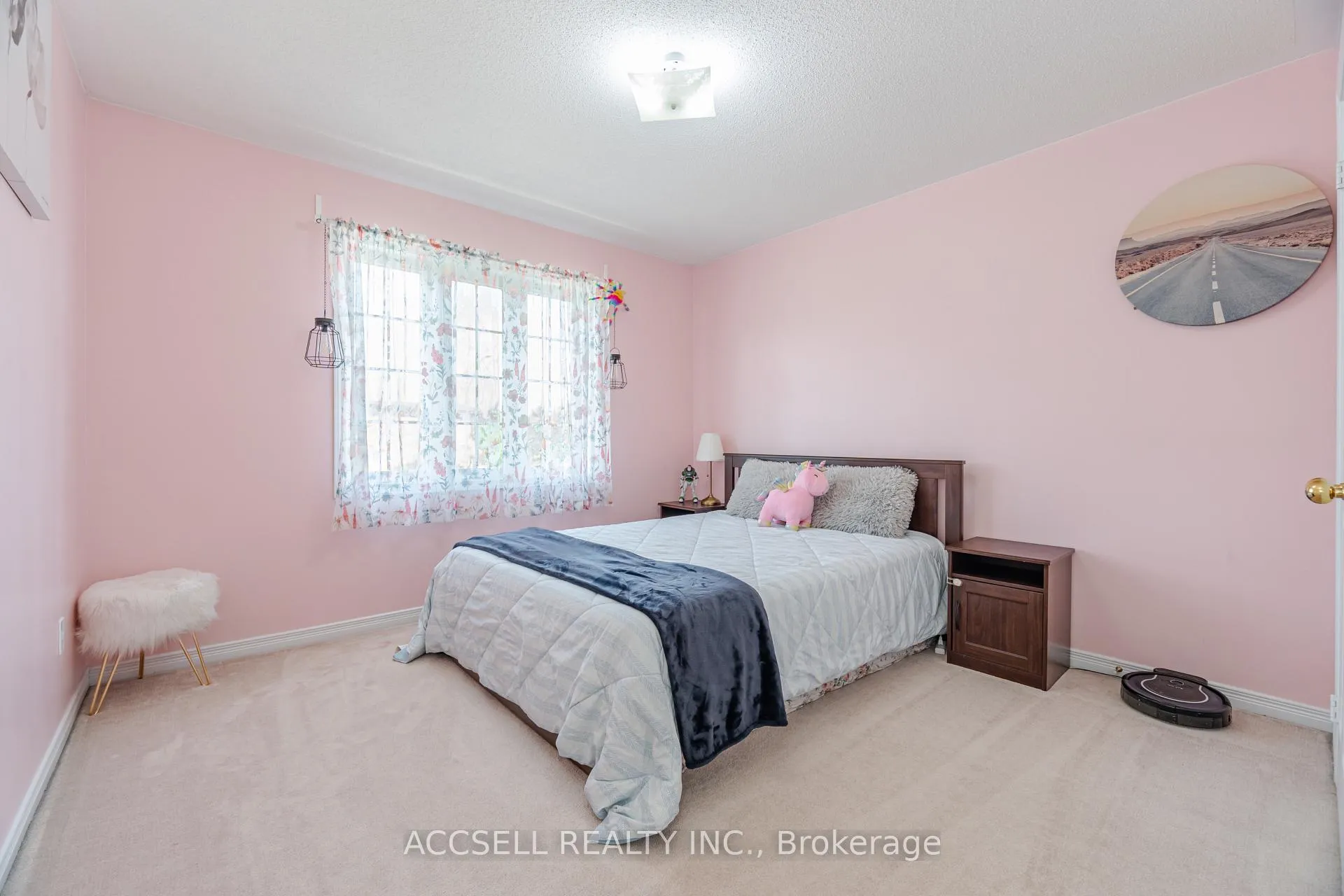Photo 56 of 79 Lobb Court, Clarington, Bowmanville — HOMEH