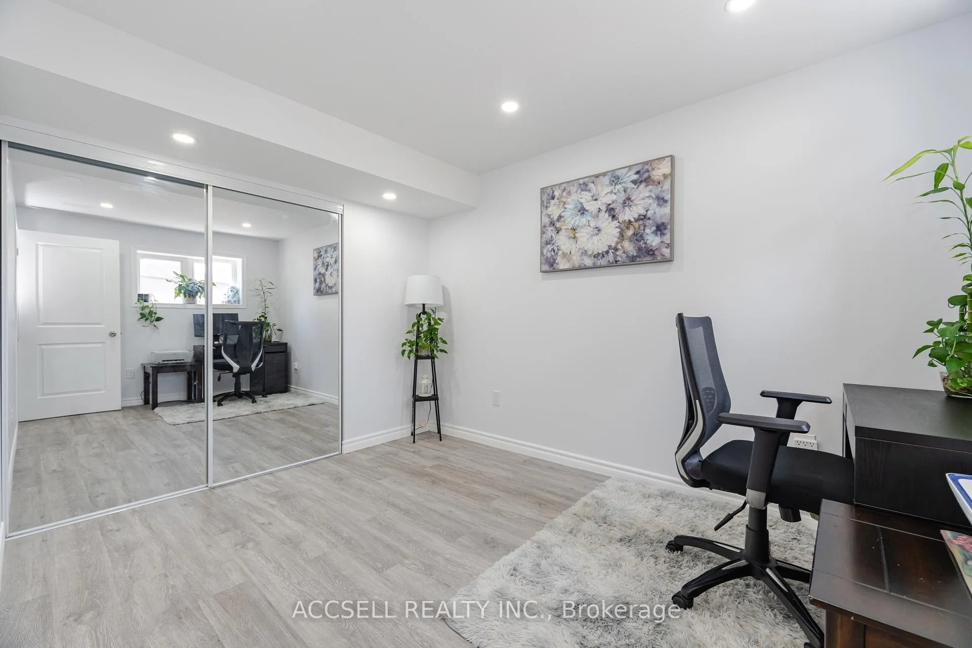 Photo 71 of 79 Lobb Court, Clarington, Bowmanville — HOMEH