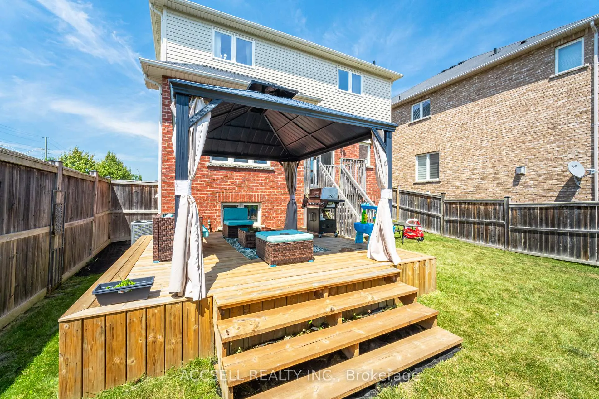 Photo 80 of 79 Lobb Court, Clarington, Bowmanville — HOMEH