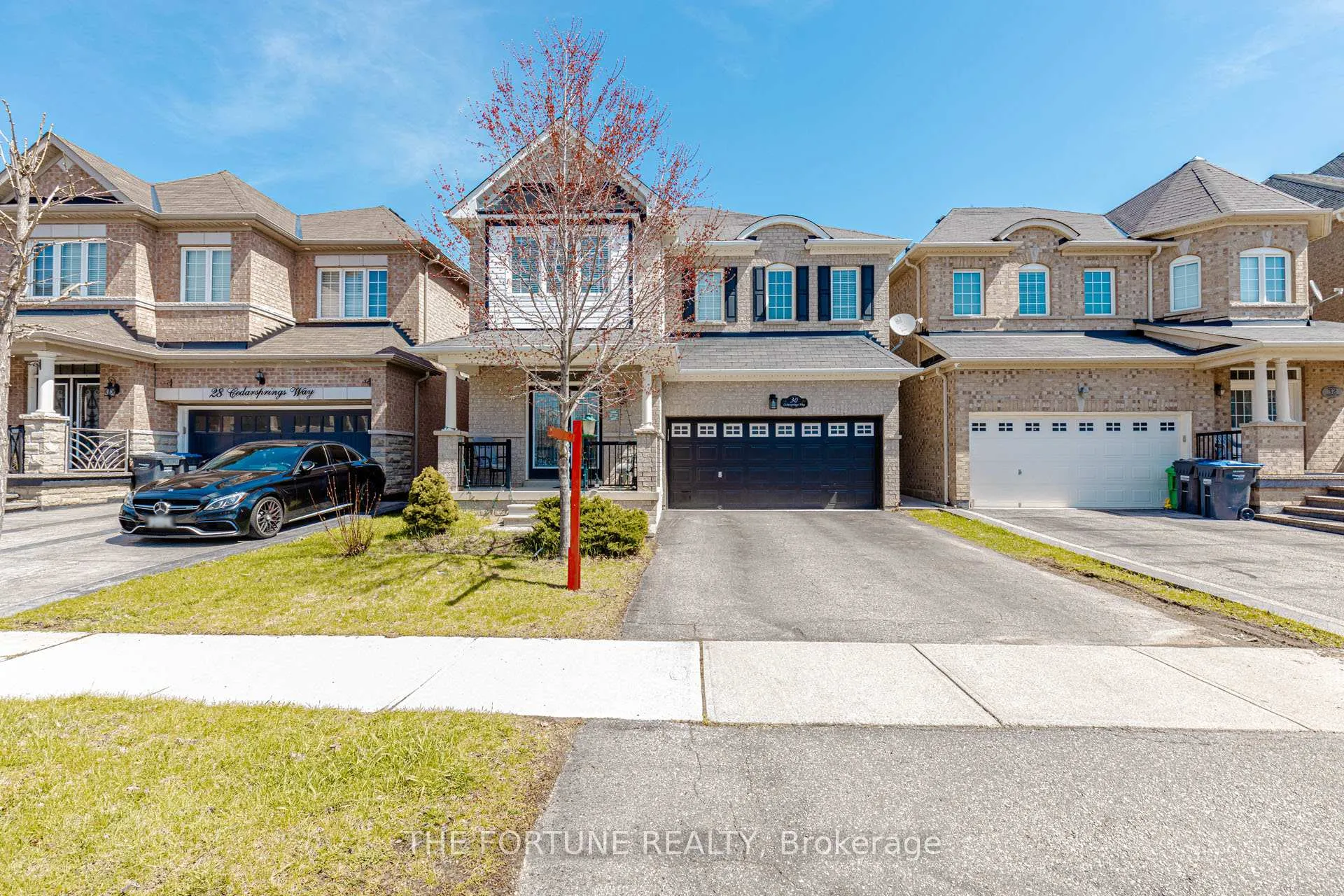 Photo 1 of 30 Cedarsprings Way, Brampton, Sandringham-Wellington — HOMEH
