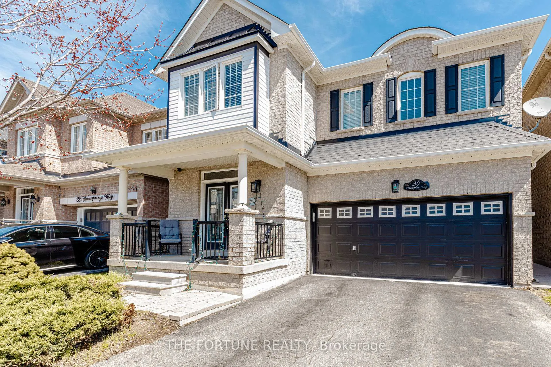 Photo 4 of 30 Cedarsprings Way, Brampton, Sandringham-Wellington — HOMEH