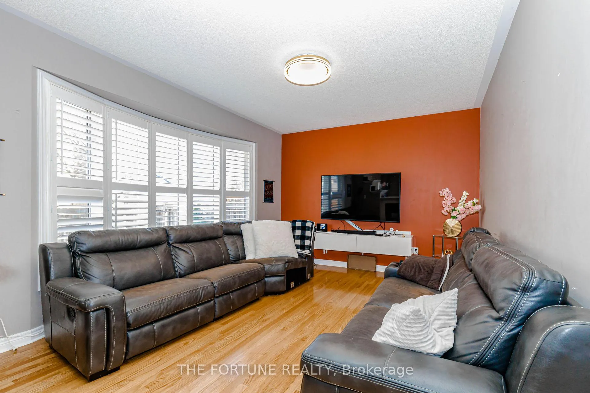 Photo 23 of 30 Cedarsprings Way, Brampton, Sandringham-Wellington — HOMEH