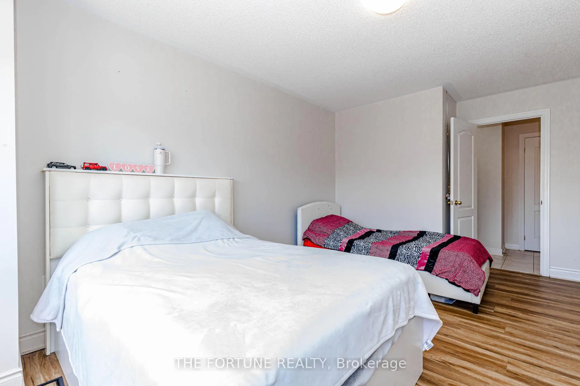 Photo 36 of 30 Cedarsprings Way, Brampton, Sandringham-Wellington — HOMEH