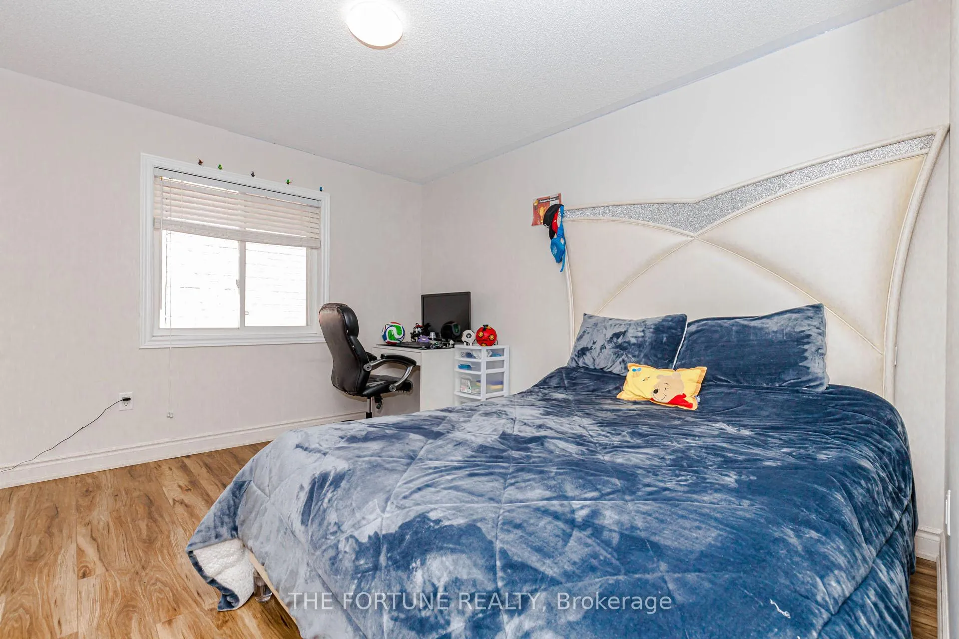 Photo 38 of 30 Cedarsprings Way, Brampton, Sandringham-Wellington — HOMEH