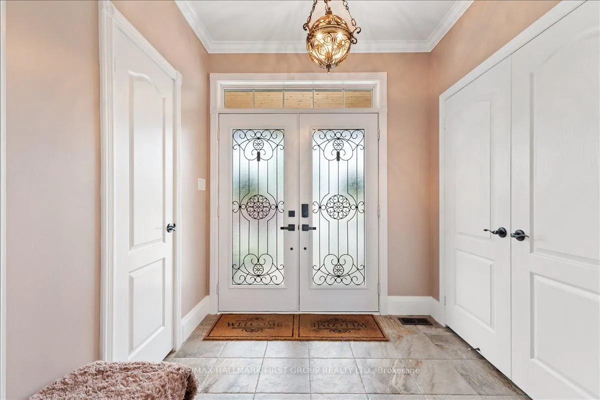Photo 7 of 127 Grady Drive, Clarington, Newcastle — HOMEH