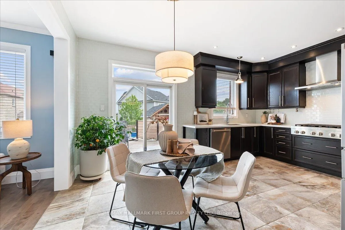 Photo 15 of 127 Grady Drive, Clarington, Newcastle — HOMEH