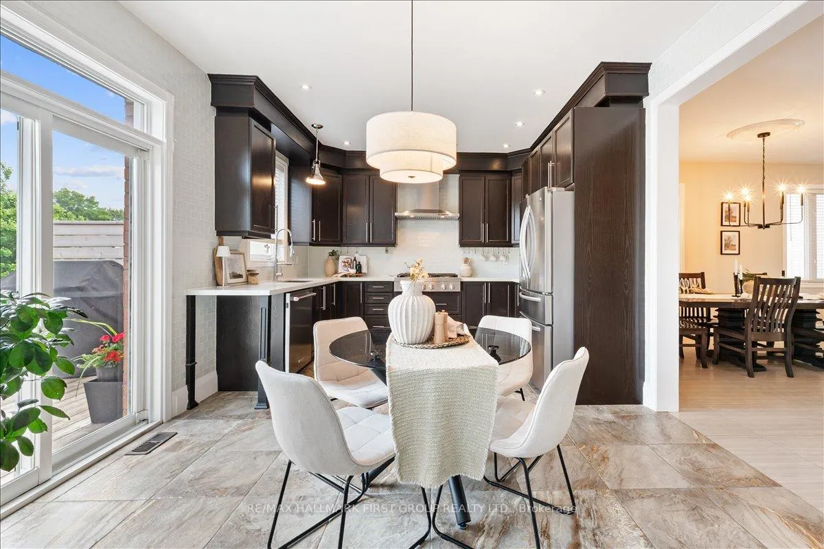 Photo 18 of 127 Grady Drive, Clarington, Newcastle — HOMEH