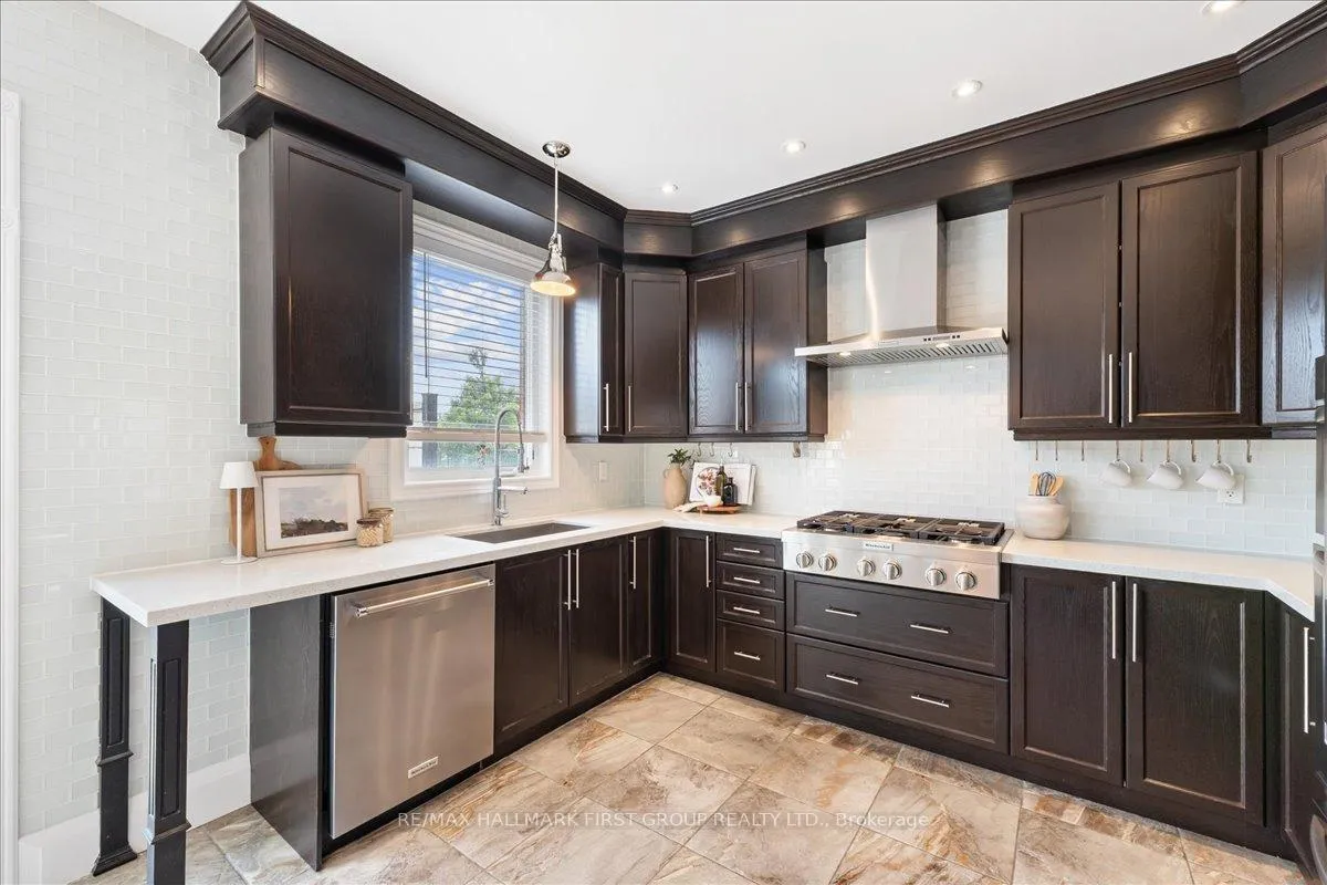 Photo 21 of 127 Grady Drive, Clarington, Newcastle — HOMEH