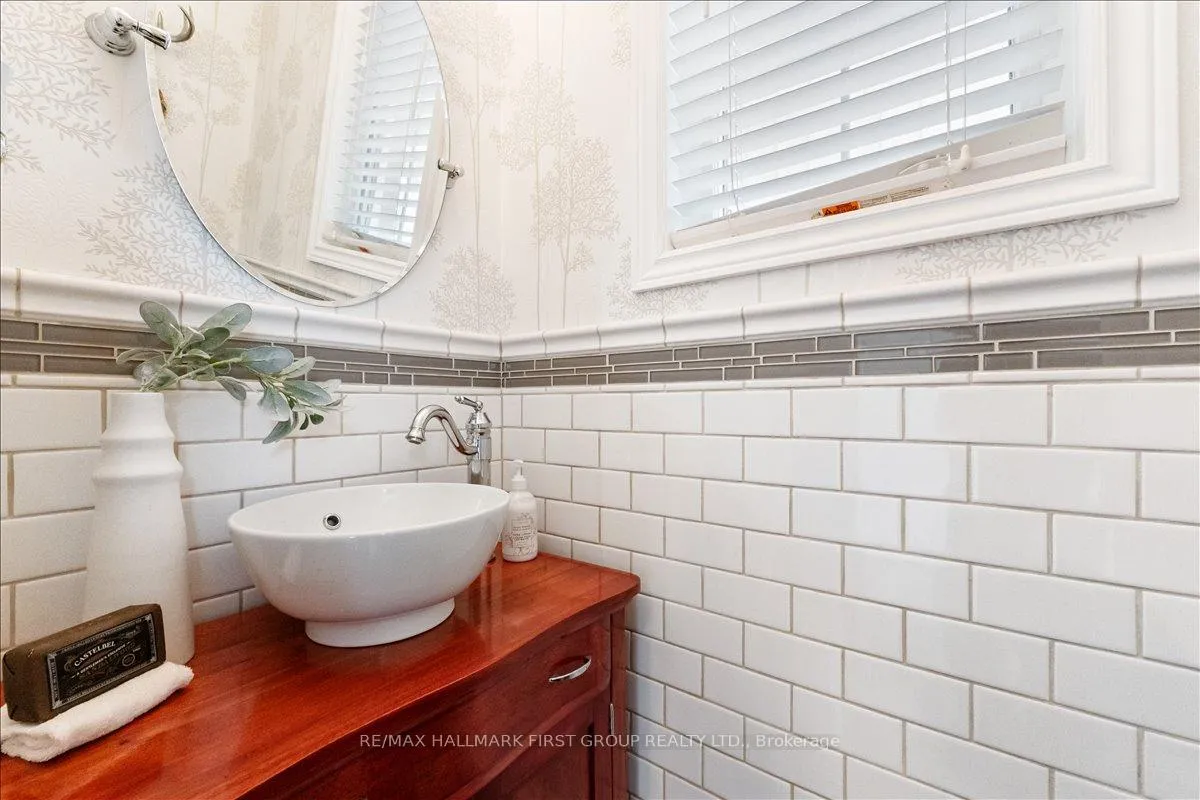 Photo 33 of 127 Grady Drive, Clarington, Newcastle — HOMEH