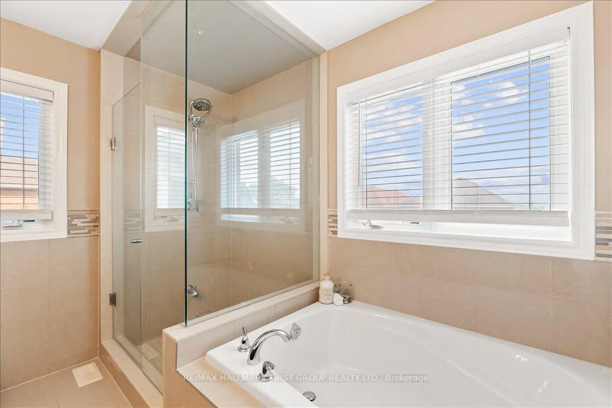 Photo 53 of 127 Grady Drive, Clarington, Newcastle — HOMEH