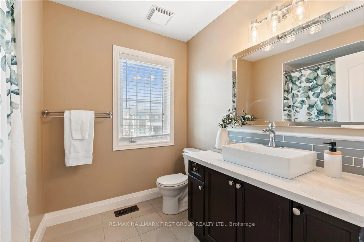 Photo 64 of 127 Grady Drive, Clarington, Newcastle — HOMEH