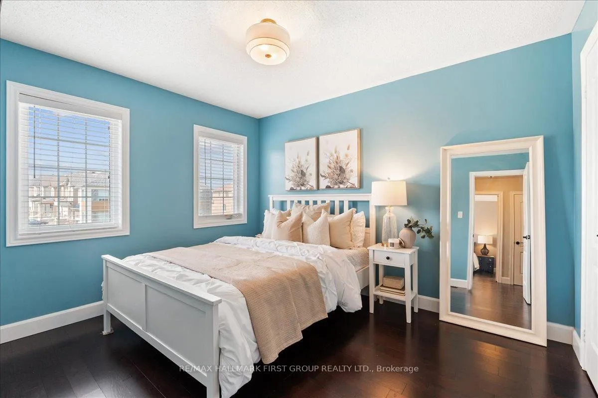 Photo 66 of 127 Grady Drive, Clarington, Newcastle — HOMEH